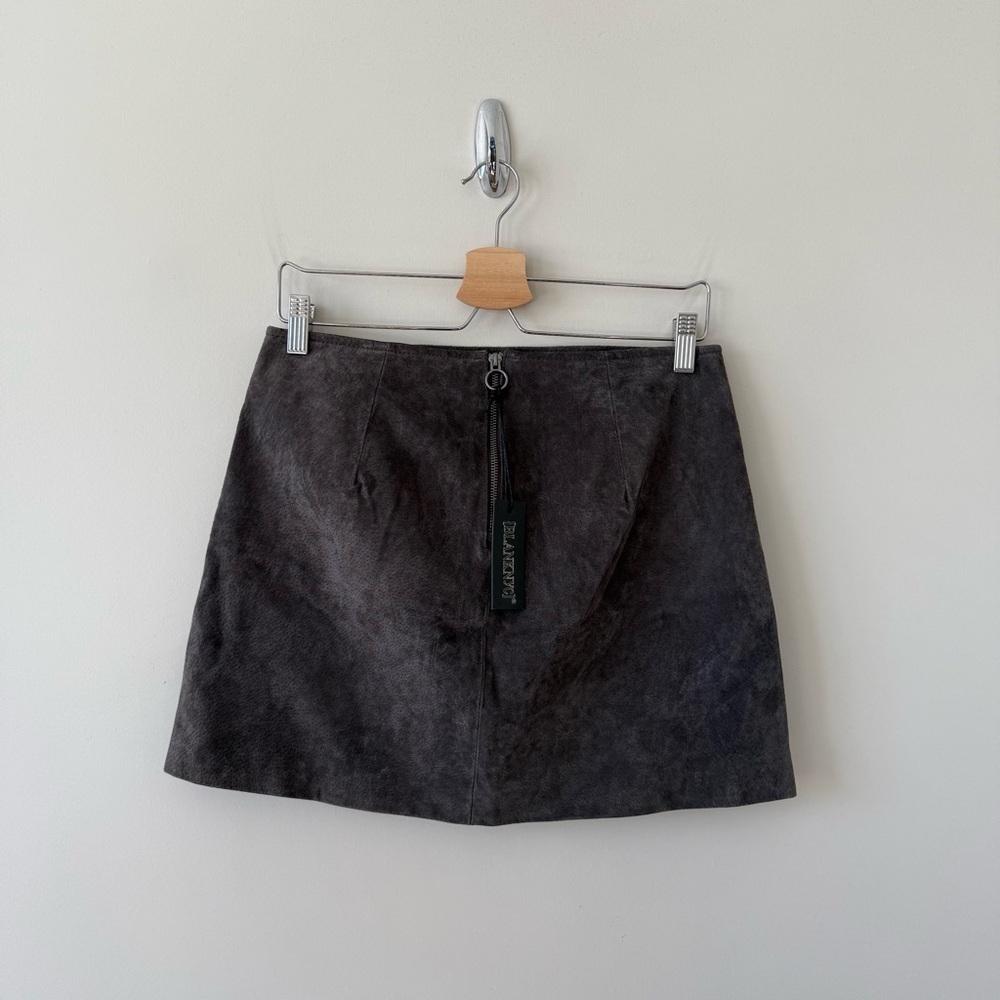 BLANKNYC -French Grey Mini Suede Skirt (Size:28) - Picture 4 of 7